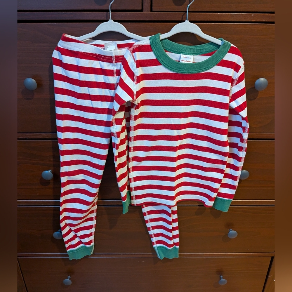 Hanna Andersson Red And White Holiday Jammies Kids Size 6-7